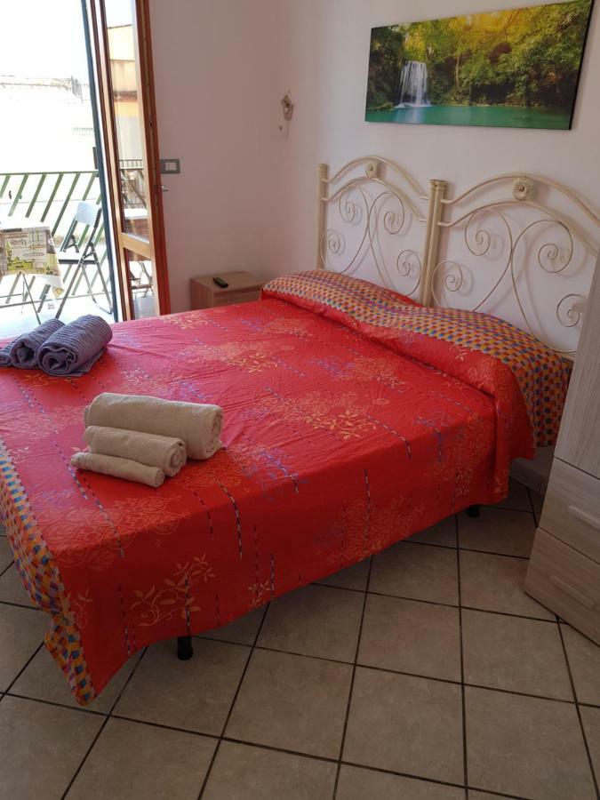 Hôtel La Pietra Di Noto Extérieur photo